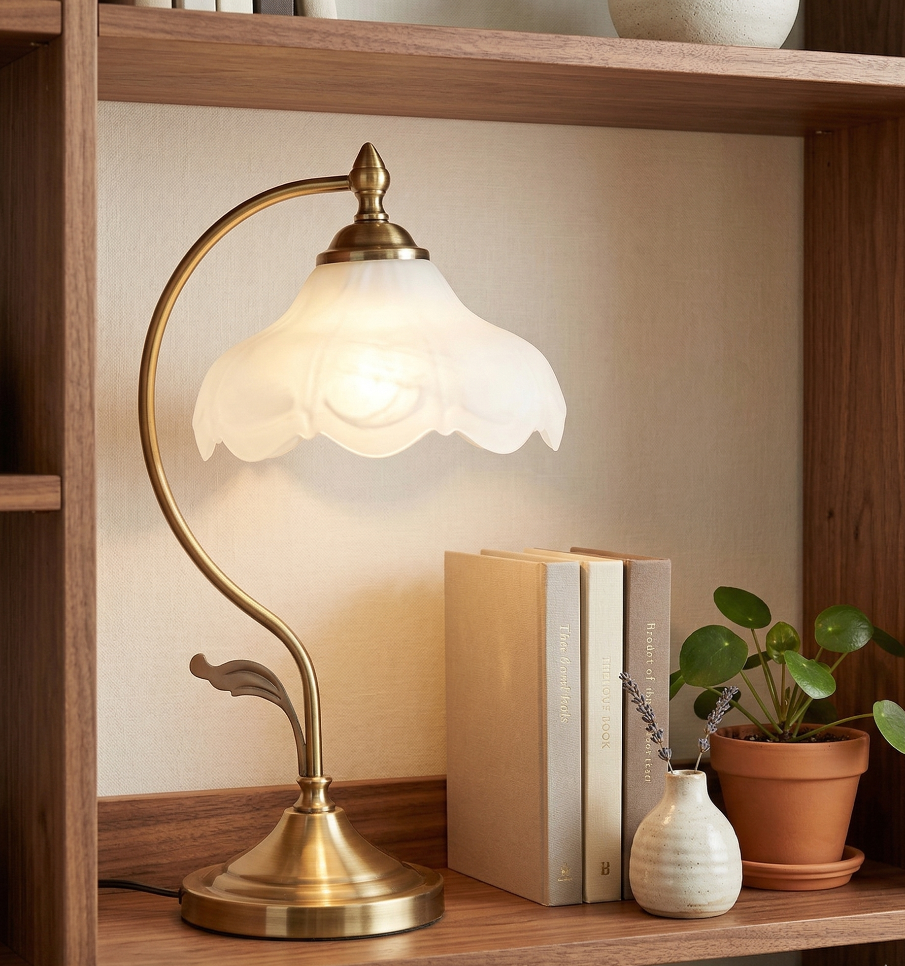 Vintage Glass Flower Brass Table Lamp